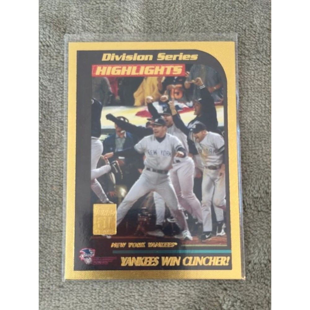 New York Yankees Division Series Highlights Gold Parallel Trading Card 1025/2001
